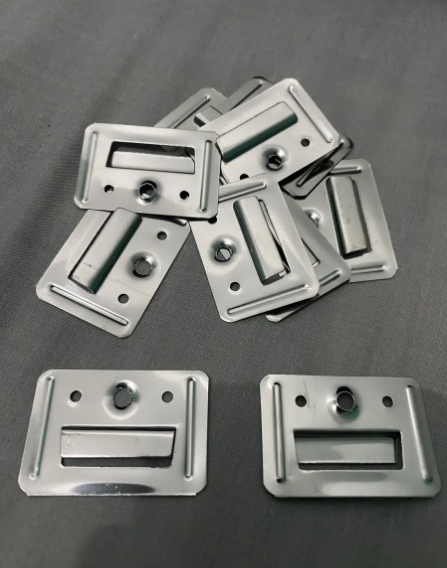 Clips chapas para panel WPC x 50 uni.